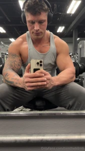 Pump cover nonexistent