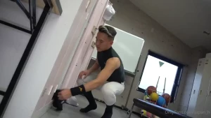 Reach_sexmovie after practice the baseball men sniffed at the pants of