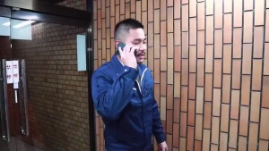 A worker who came to repair the air conditioner loses the temptation