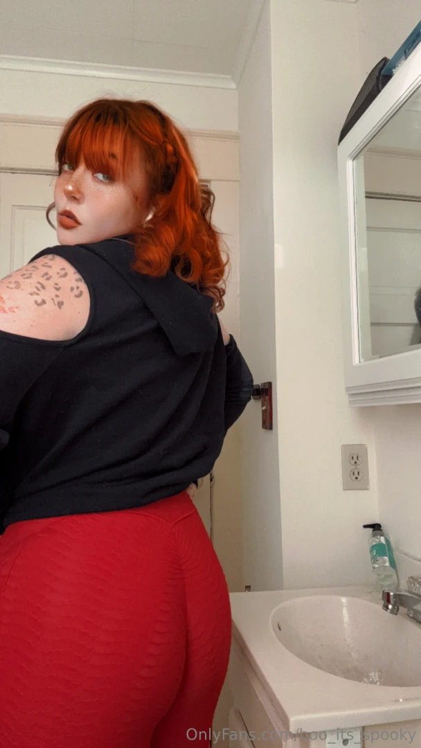 Who doesn t love a nice juicy ass first thing in the morning 