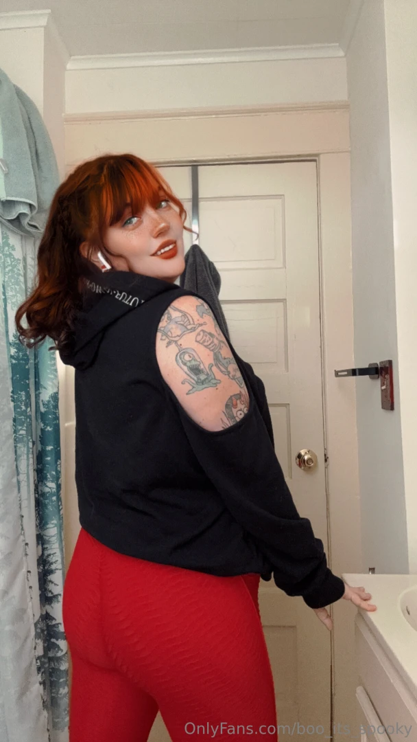 Who doesn t love a nice juicy ass first thing in the morning part 1 