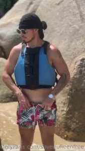 This video is now fully available on my vip account subscribe 60 off