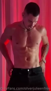 Buen d a bebe te gustan los bailes sensuales hoy tengo uno muy