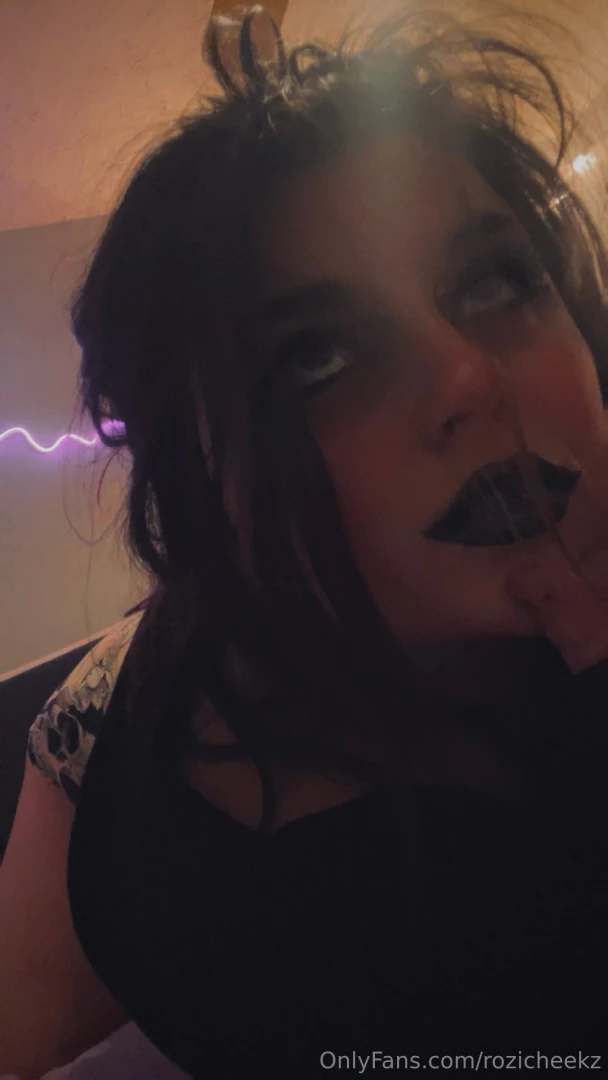 Black lipstick moments part 3 