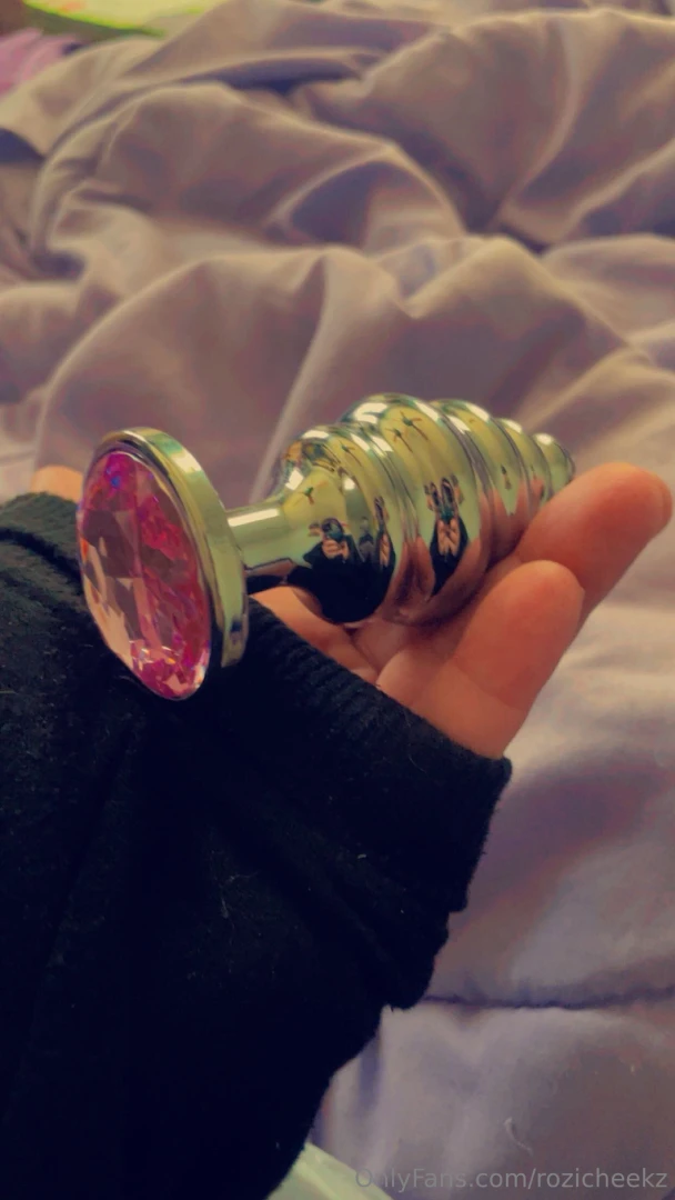 Check out my past posts make some purchases and leave some likes that 