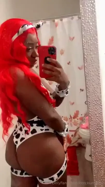 Gonna post more cosplays soon 