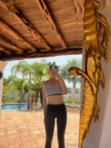 Mirror selfies are my civil duty