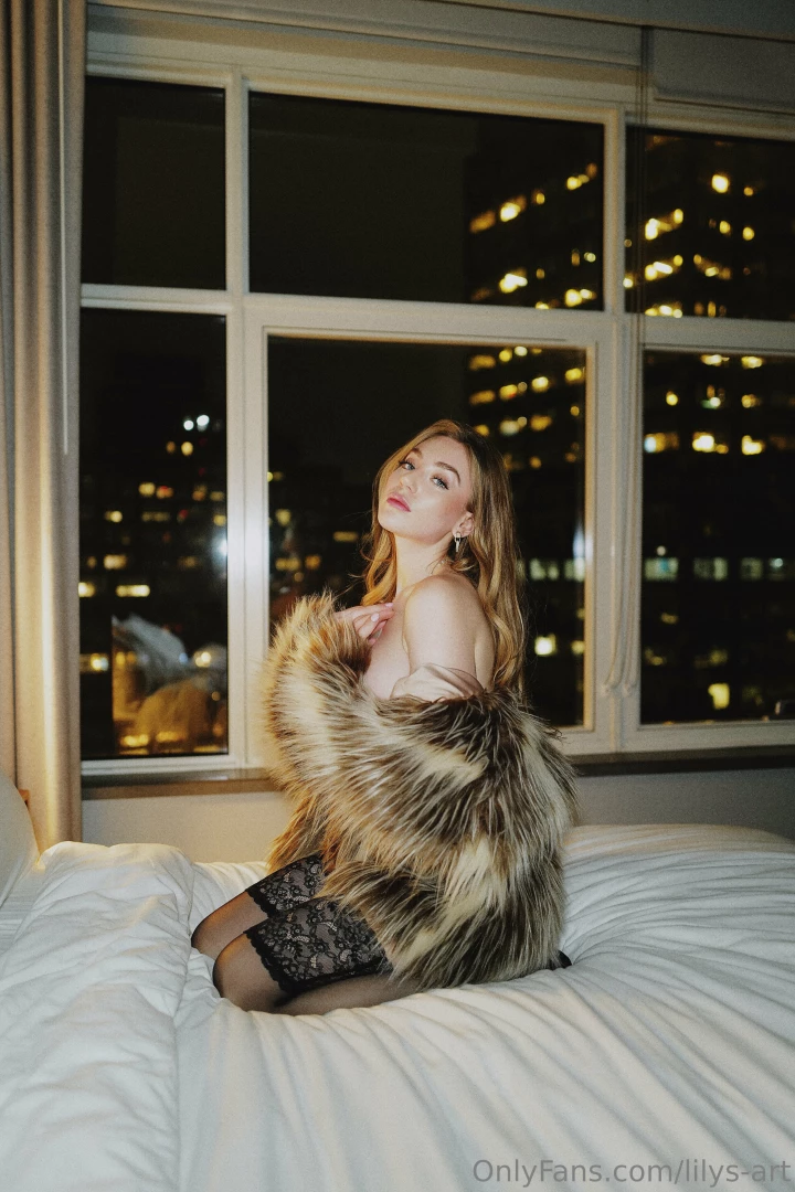 Are you enchanted by the city lights or is it me that captures your 