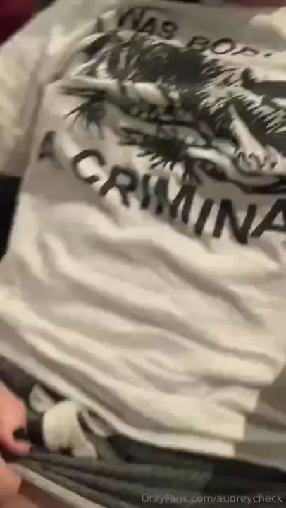 No makeup cause i just woke up good morning from me and my fat pussy 