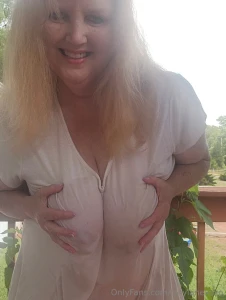 Wettshirt face outside bigtits mature blonde part 3