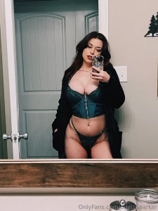 Hello today is the last day of a one week contest on the camsite i do