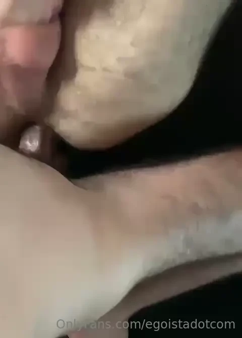 Sempre bom aliviar nesse rabo quentinho do felippemasson 