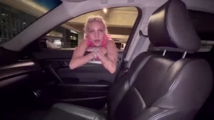 Cheating on my boyfriend his friend from work finds me in a parking