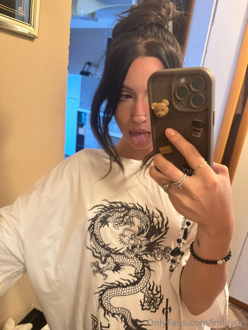 Non scorrere la slide la terza foto troppo hot 