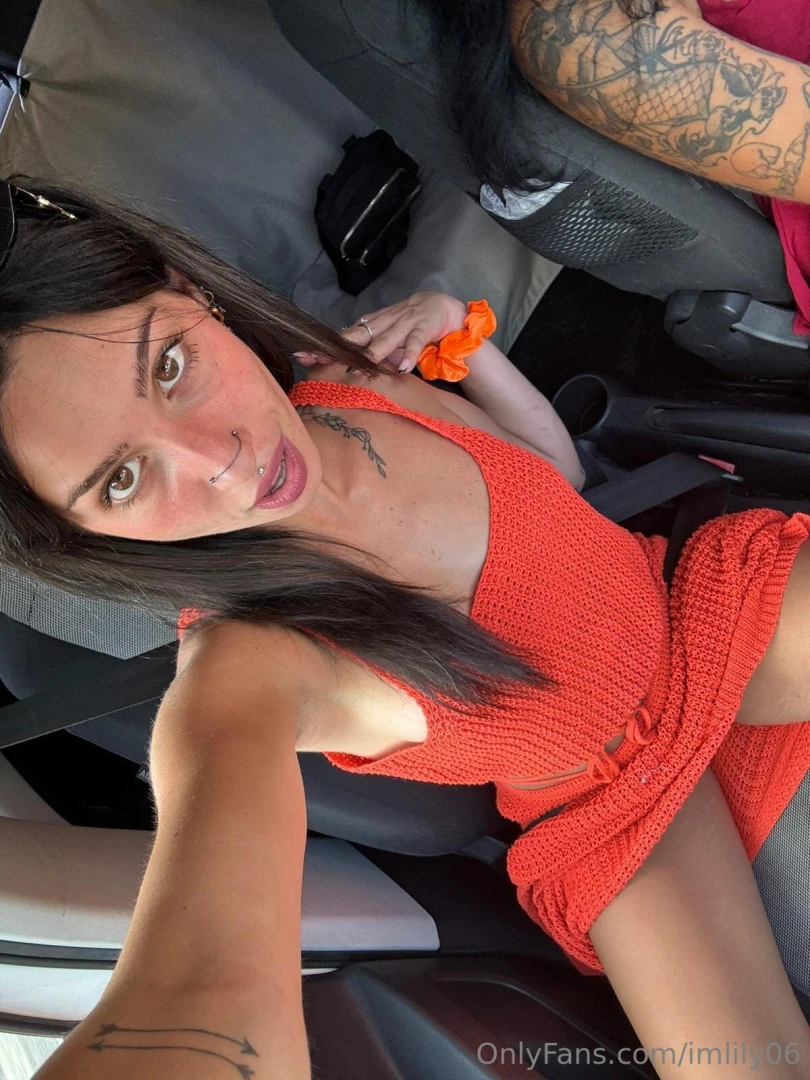 Amo sono sotto casa tua scendi 