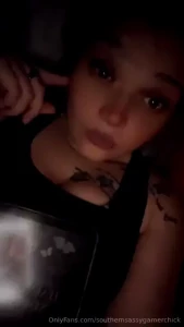 When i m addicted to smut books this kinda song just fits my life