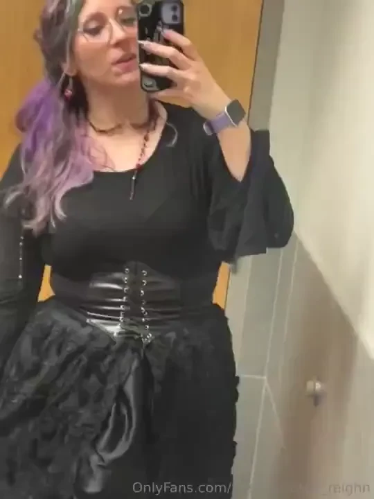 I m a pretty spooky princess nsfw led bunny coming tonight 