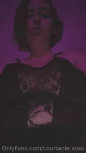 Courtanie-xoxo part 2