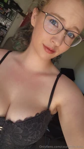 Did you know you can join my vip page for 60 off right now cum join me