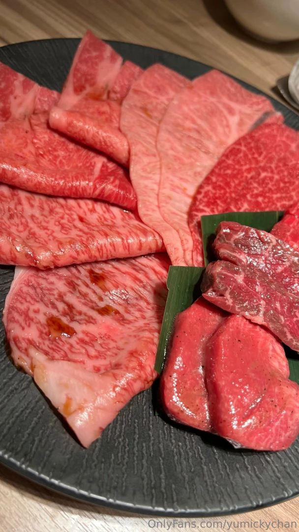 My friend took me to yakiniku for my bday it s incoming in 3days part 1 