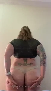 I got a request for a thong video so here y all go