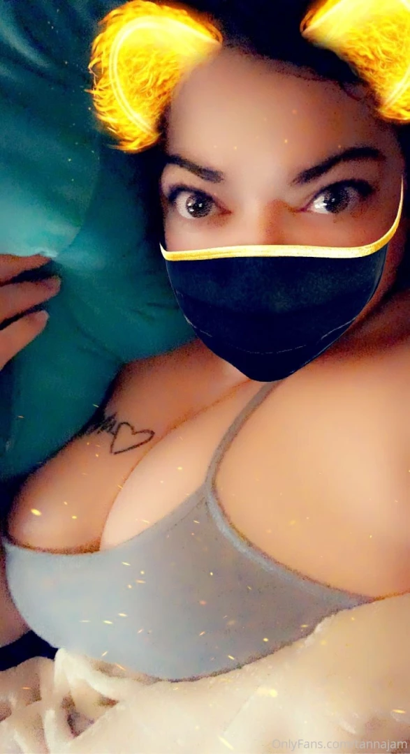 Say hello tell me what kind of things you are into 