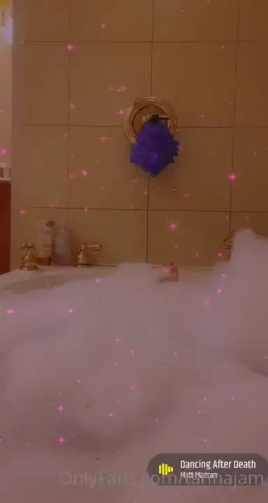 Now all i need is someone to enjoy this big tub with me 