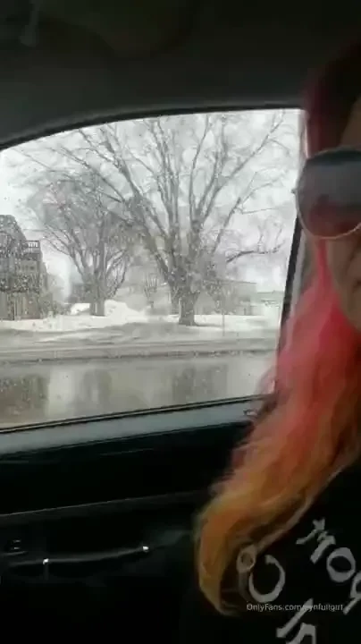 Happy valentine s day babes it s cold and rainy anybody wanna cuddle 