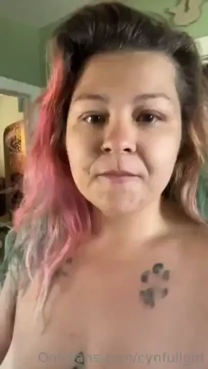 Good morning and happy friday letting my inner nudest out this morning 