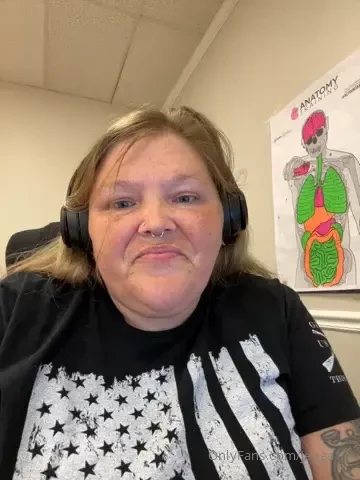 Hey hey it s hump day hope you guys are great is there a pic or video 