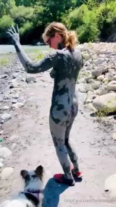 As the mud dries in the scorching heat it cracks and tightens all over