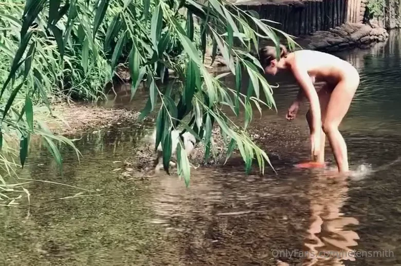 I can t zoom in but i can crop edit xx 