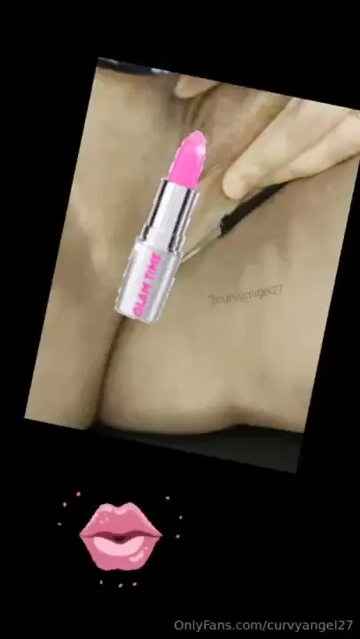 Sweet amp juicy lips for uncensored pics sub to my vip page 