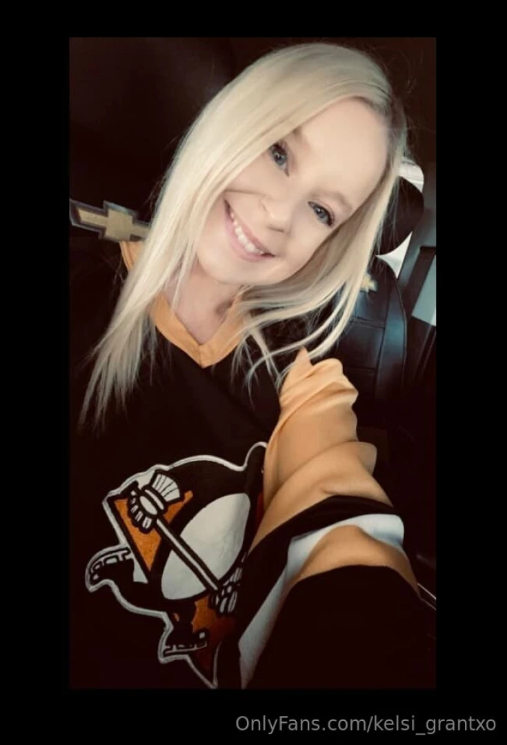 Is anyone else a pittsburgh penguins fan love me some penguins hockey 