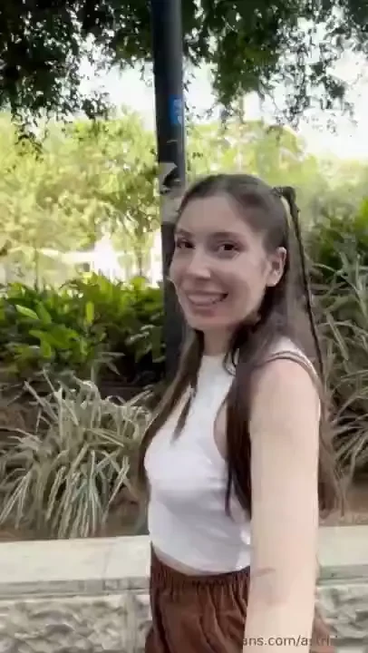 Hello everyone my name is astrid and i m a true dreamer who loves 