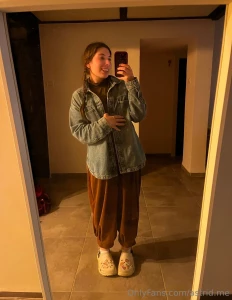 I was in a surprisingly cozy place today it s a yoga studio with