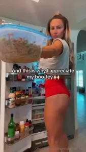 I do eat a lot to grow those muscles lol