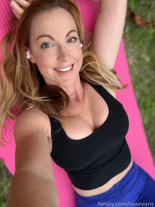 It s still chilly in florida but working this milf bod to keep it part 1