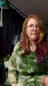 Stream started at 08 06 2023 10 31 pm first livestream be nice