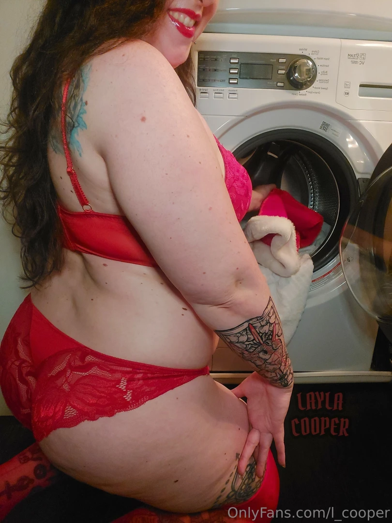 Happy holiday sunday bunday shooting as a naughty elf led to some gold part 4 