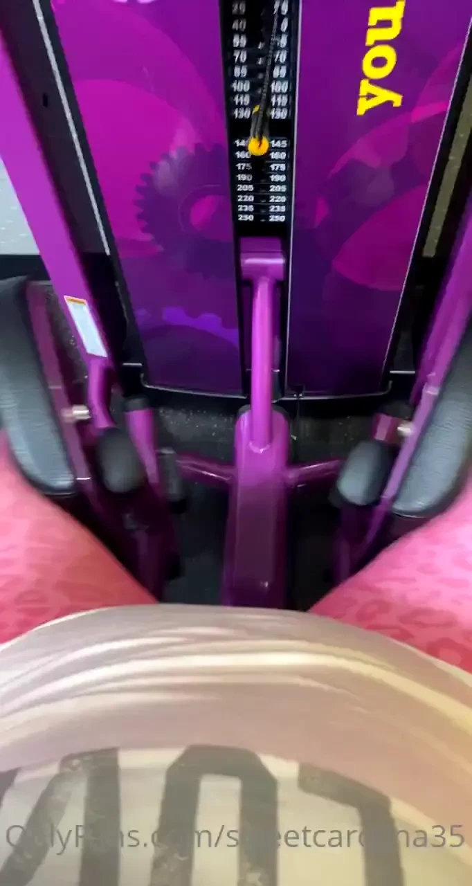 Back in the gym tip me if u like gym pics and videos so i know to make 