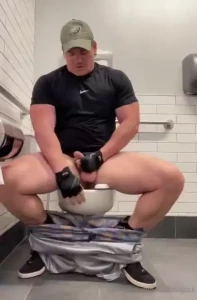 Blow my muscle cock