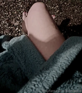 Perks of living in the middle off nowhere oh and nopantiesrequired