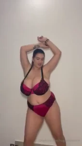 I love this set on me somehow it hugs my curves in just the right