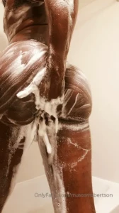 masterrobertson - Drop some emojis below soapy azz buttcheeks enjoy the video 