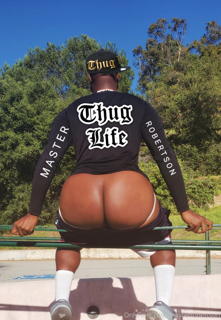 Now after hoopz airing out in 90 heat if u lose u gotta lick da hamz 