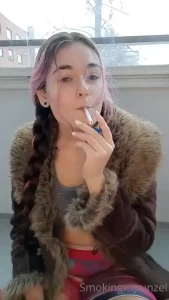 Smoking in my workout outfit before going to the gym