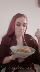 Mukbang spicy noodles and vaping