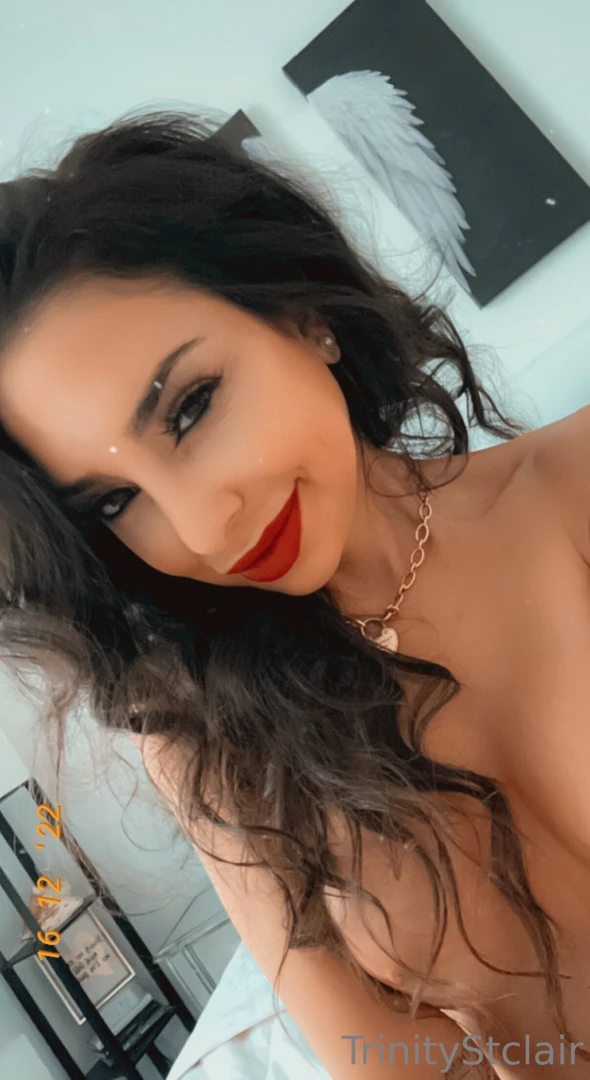 Dm me and tell me if you want to see my naughtiest bg gg solo or 