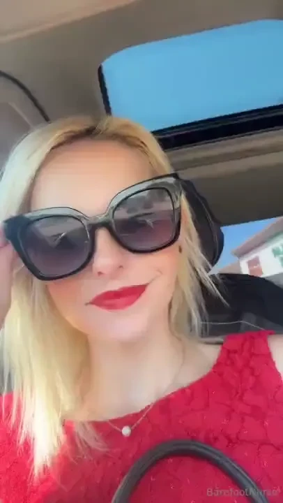 Someone pay to get these eyebrows waxed 